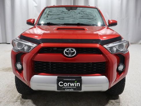 Used 2018 Toyota 4Runner TRD Off-Road image 6