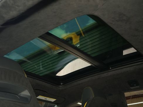 Used 2023 Lamborghini Urus S image 21