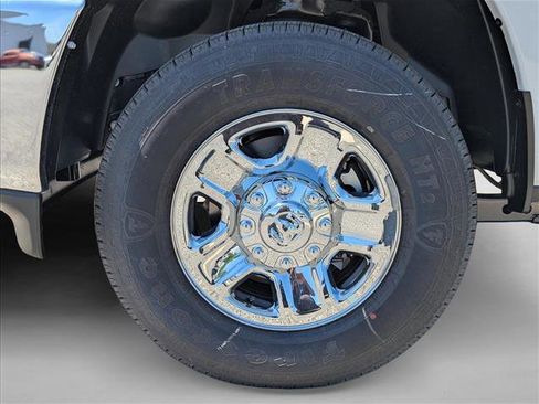 New 2026 RAM 2500 Tradesman w/ Chrome Appearance Group AWD/4WD image 9