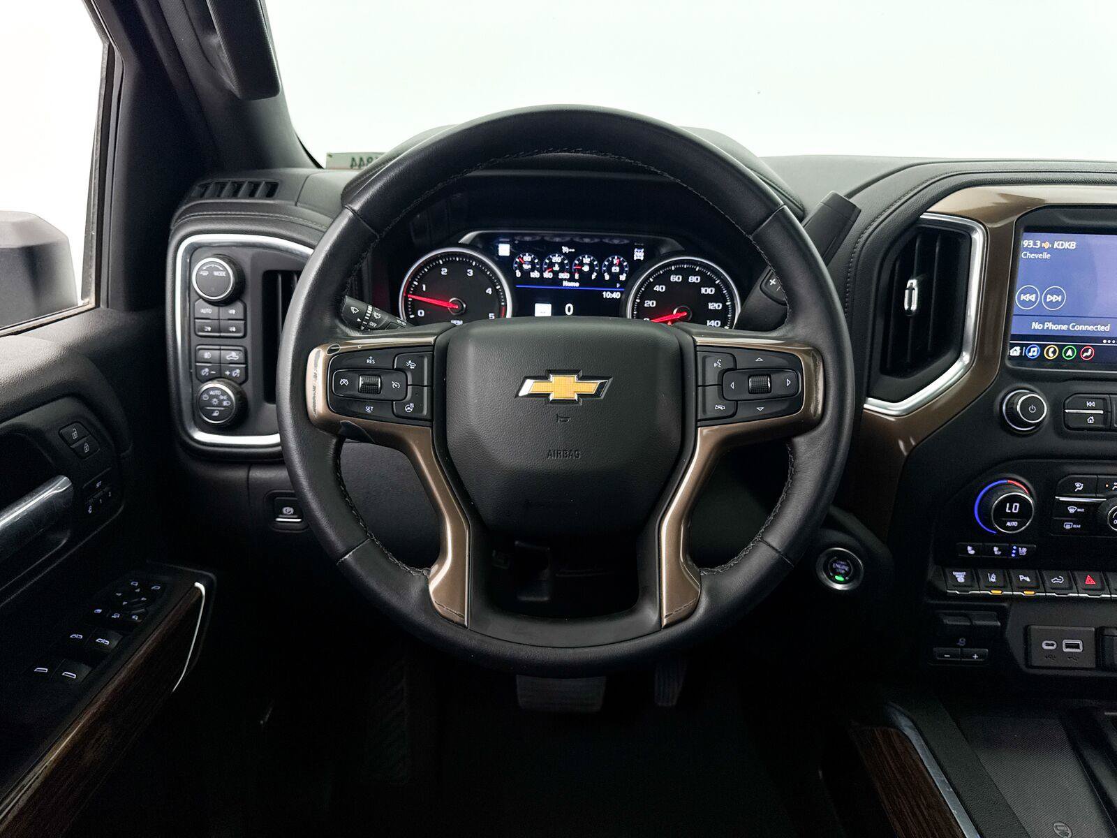 Used 2021 Chevrolet Silverado 2500 High Country w/ Technology Package AWD/4WD image 5