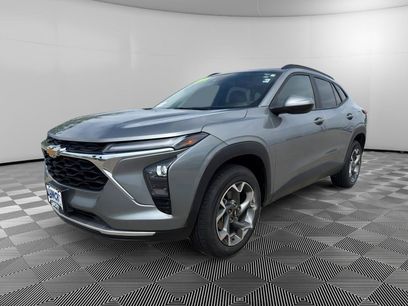 Used 2025 Chevrolet Trax LT
