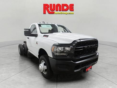 Used 2024 RAM 3500 Tradesman image 3