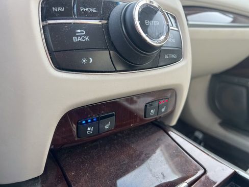 Used 2016 Acura RLX Sport Hybrid w/ Advance Pkg image 30