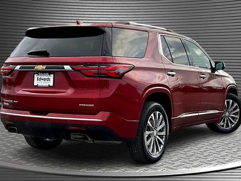 Used 2022 Chevrolet Traverse Premier AWD/4WD image 6