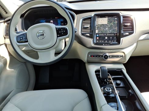 Certified 2025 Volvo XC90 B5 Plus w/ Protection Package Premier AWD/4WD image 12