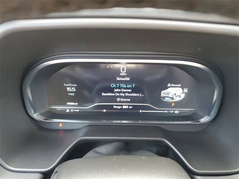 Used 2024 Chevrolet Suburban High Country image 14