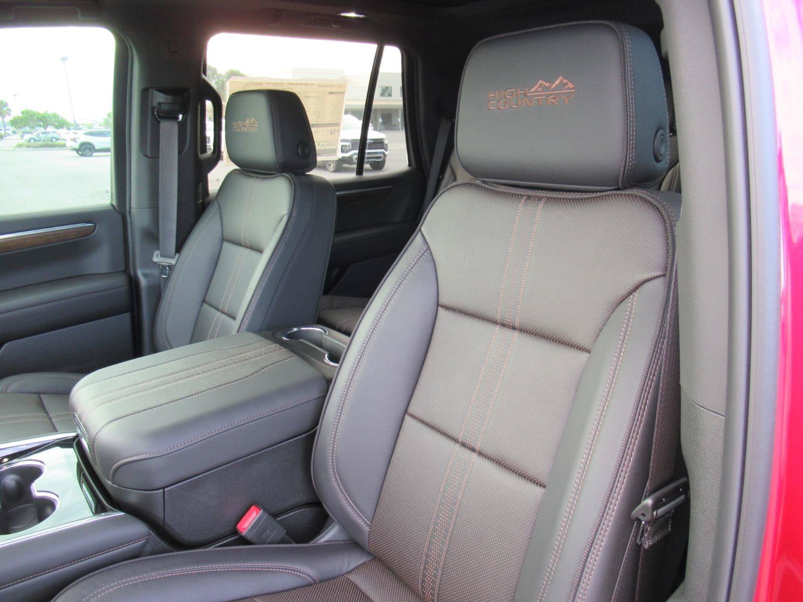 New 2026 Chevrolet Tahoe High Country w/ Sun And Tow Package AWD/4WD image 20