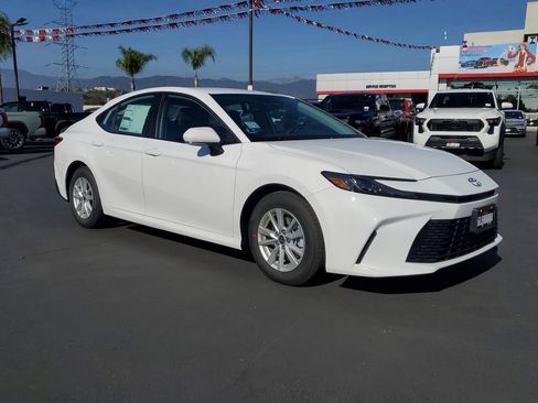 New 2026 Toyota Camry LE image 10