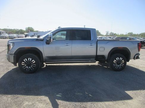 New 2026 GMC Sierra 2500 Denali Ultimate AWD/4WD image 10