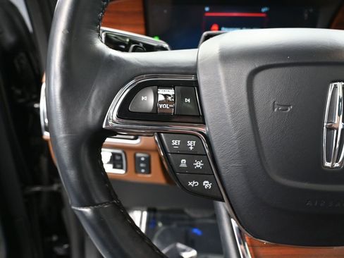 Used 2024 Lincoln Navigator L Reserve w/ Equipment Group 201A AWD/4WD image 29