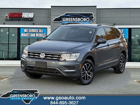 Used 2021 Volkswagen Tiguan SE w/ Panoramic Sunroof Package image 1
