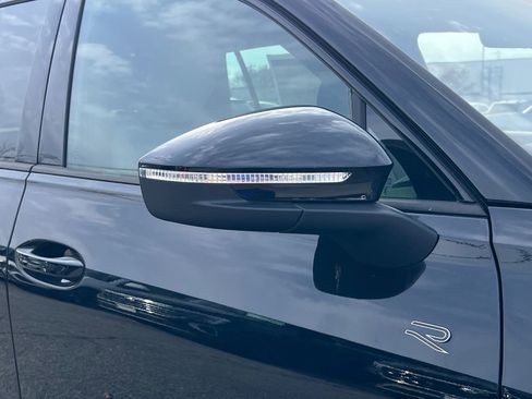 New 2026 Volkswagen Tiguan SE R-Line image 7