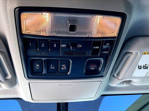 Used 2016 Toyota 4Runner Limited image 34