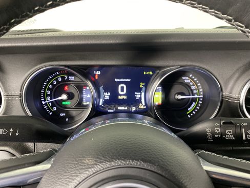 Used 2023 Jeep Wrangler Sahara w/ Cold Weather Group image 25