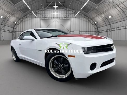 Used 2012 Chevrolet Camaro LS RWD image 10