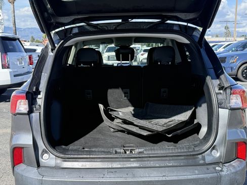 Used 2022 Ford Escape SEL image 10