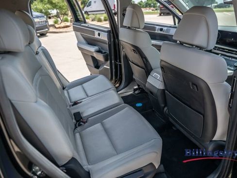 Used 2024 Hyundai Santa Fe Limited FWD image 14