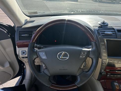 Used 2007 Lexus LS 460 image 14