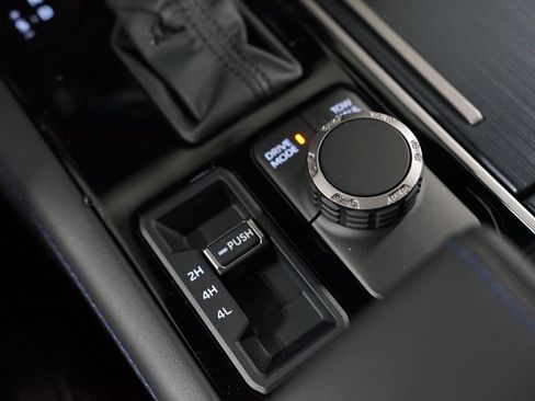 New 2026 Toyota Tundra Platinum AWD/4WD image 24