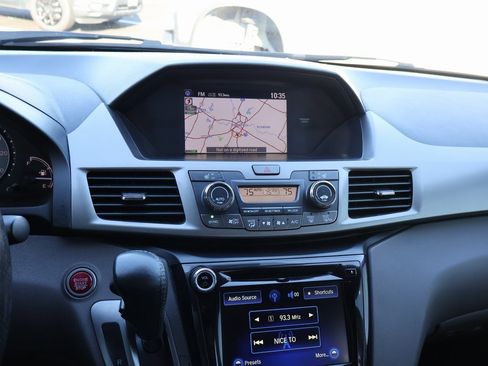 Used 2016 Honda Odyssey Touring Elite image 22