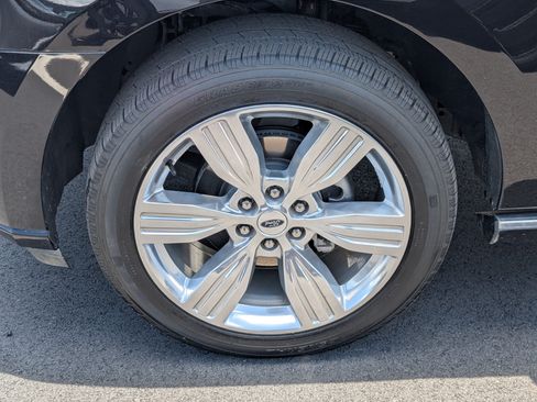 Used 2023 Ford Expedition Platinum AWD/4WD image 13
