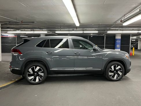 New 2026 Volkswagen Atlas Cross Sport SEL AWD/4WD image 41