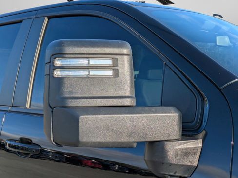 Used 2023 Chevrolet Silverado 2500 LT image 13