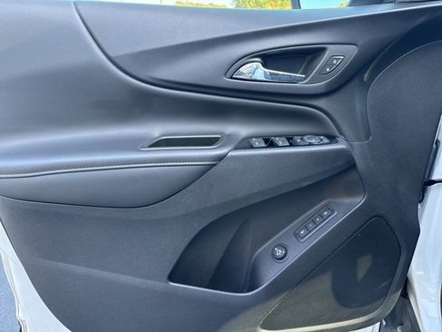 Certified 2023 Chevrolet Equinox Premier image 9
