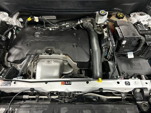 Used 2019 GMC Terrain Denali w/ Advanced Safety Package image 27