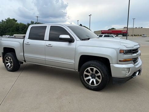 Used 2018 Chevrolet Silverado 1500 LT w/ All Star Edition AWD/4WD image 28