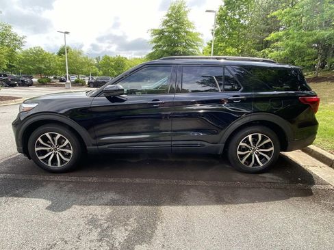 Used 2021 Ford Explorer ST w/ Equipment Group 401A AWD/4WD image 2