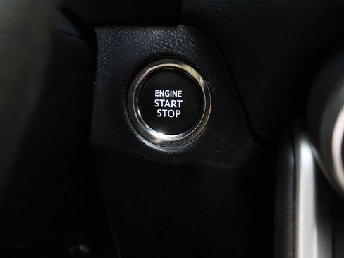 Certified 2025 Toyota RAV4 XLE FWD image 18