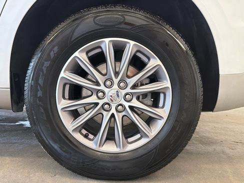 Used 2023 Buick Enclave Essence w/ Trailering Package, 5000 lbs. FWD image 10