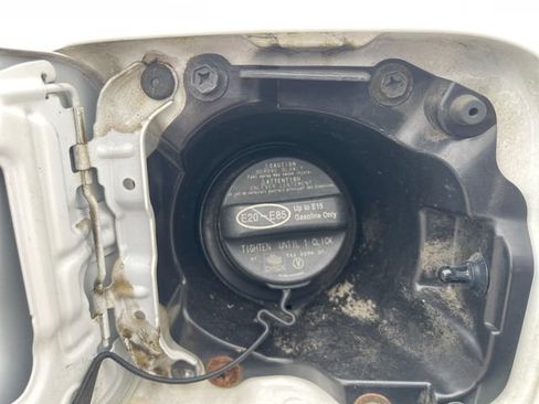 Used 2021 Toyota Tacoma SR AWD/4WD image 24