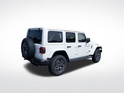 New 2025 Jeep Wrangler Sahara image 27