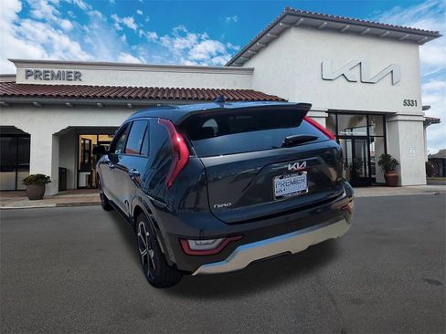 New 2025 Kia Niro SX Touring image 10