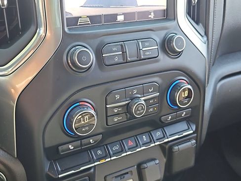 Used 2020 Chevrolet Silverado 1500 LT w/ Texas Edition AWD/4WD image 25