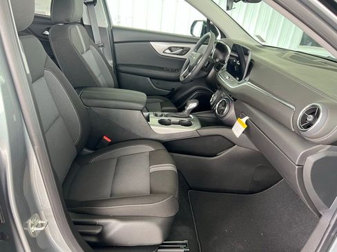 New 2025 Chevrolet Blazer LT w/ Midnight/Sport Edition image 23