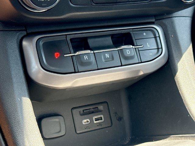 Used 2023 GMC Acadia AT4 w/ Technology Package AWD/4WD image 23