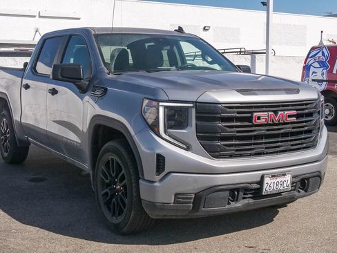 Used 2025 GMC Sierra 1500 Pro w/ Graphite Edition AWD/4WD image 3