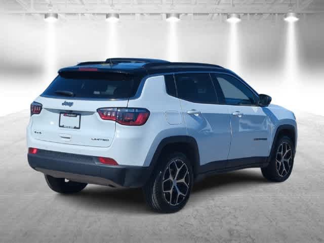 Used 2024 Jeep Compass Limited AWD/4WD image 8