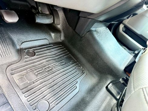 Used 2020 Ford F350 XL w/ Power Equipment Group image 16