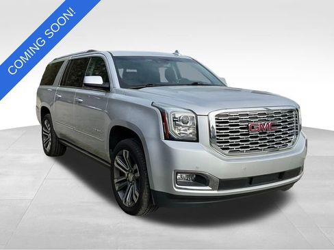 Used 2019 GMC Yukon XL Denali w/ Denali Ultimate Package image 1