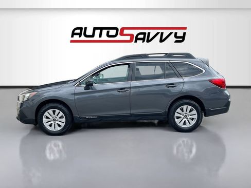 Used 2018 Subaru Outback 2.5i Premium AWD/4WD image 4