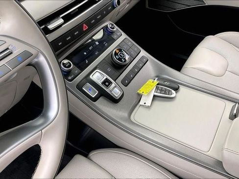 Used 2024 Hyundai Palisade Calligraphy AWD/4WD image 16