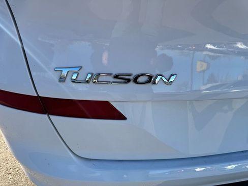 Used 2020 Hyundai Tucson SE image 13