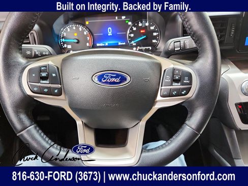 Used 2021 Ford Explorer XLT image 22