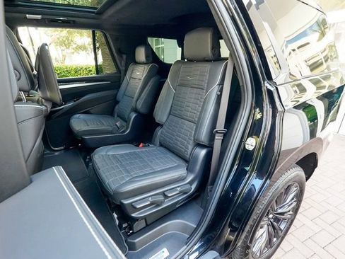 Used 2025 Cadillac Escalade Sport Platinum w/ LPO, ONYX Package image 74