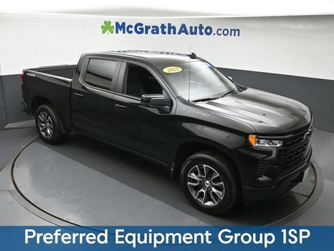 Used 2025 Chevrolet Silverado 1500 RST AWD/4WD image 3