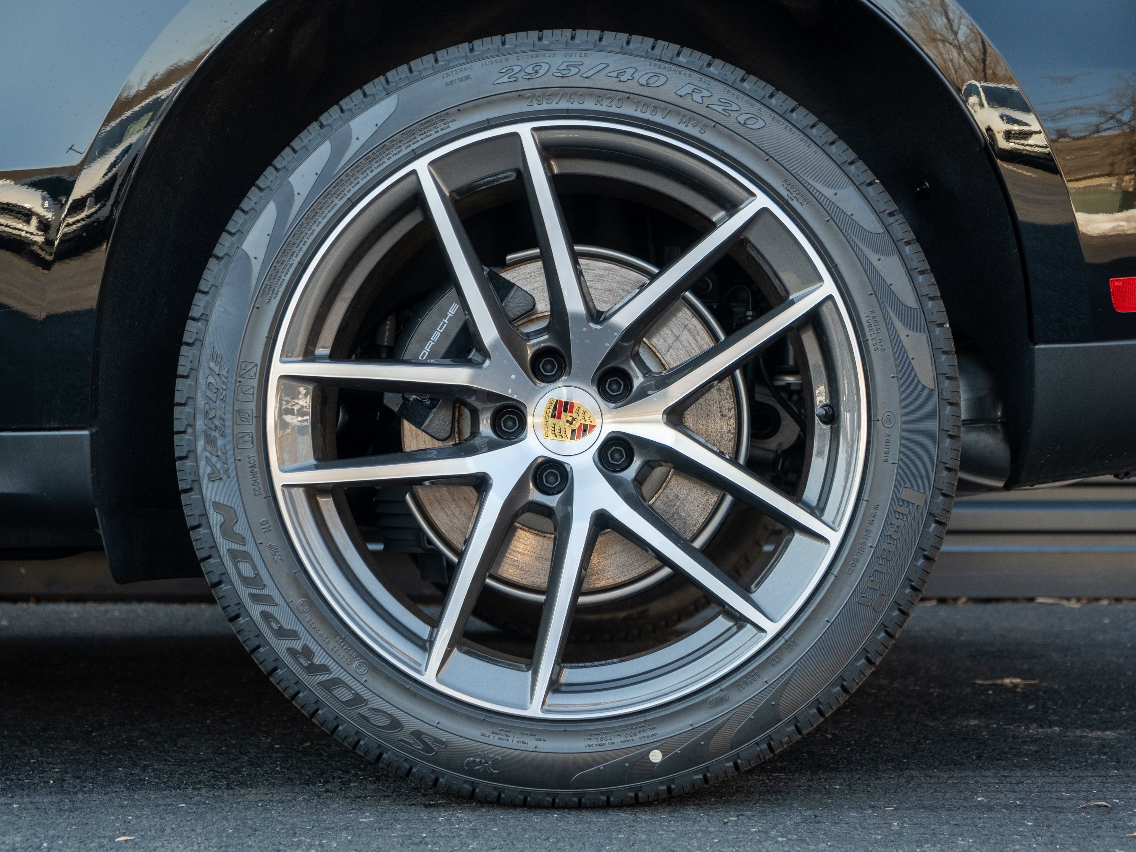 Certified 2026 Porsche Macan AWD/4WD image 13